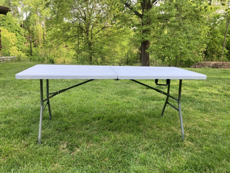 6 foot long folding tables